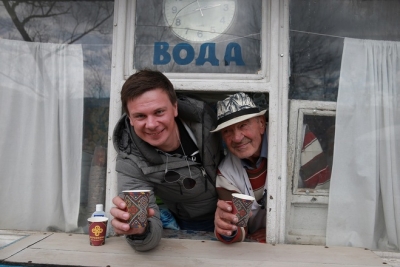 Чем заняться в Карпатах: "сон на ульях", мертвые пчелы на завтрак и ситро из детства Чем заняться в Карпатах: "сон на ульях", мертвые пчелы на завтрак и ситро из детства