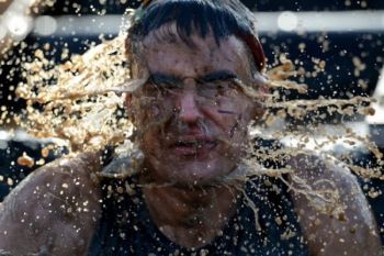 Гонка для настоящих мужчин Tough Guy 2015 (24 фото)
